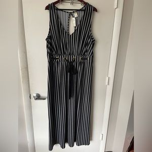 Long dress, ribbon bow tie waist, V neck